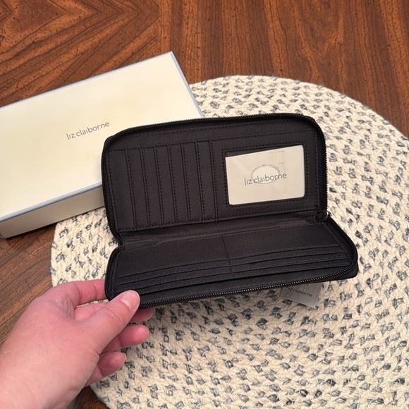 Liz Claiborne black zip around wallet with box ￼ - Picture 4 of 7